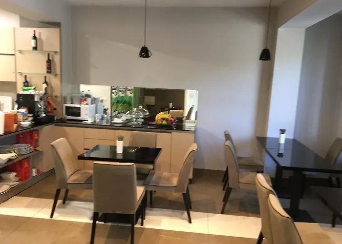 Soleo לינה וארוחת בוקר טיראנה